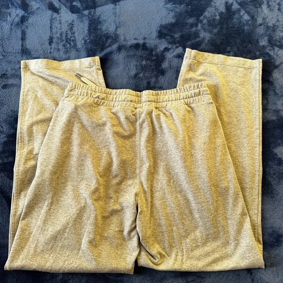 Vuori Heather Gray Lounge Pants - Picture 8 of 11